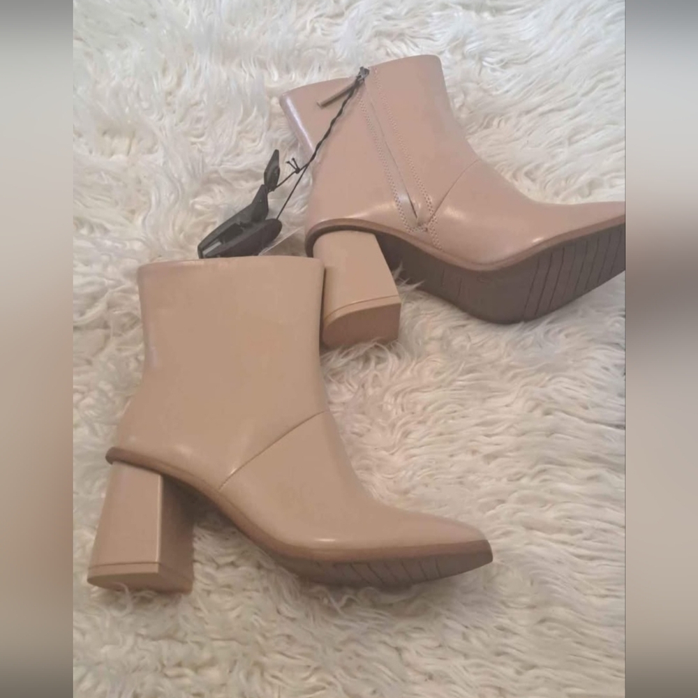Brand New Time And Tru Women's Tan Ankle Boots